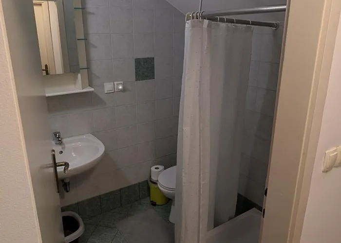 Cozy In The Center Of By The #1 * Bled