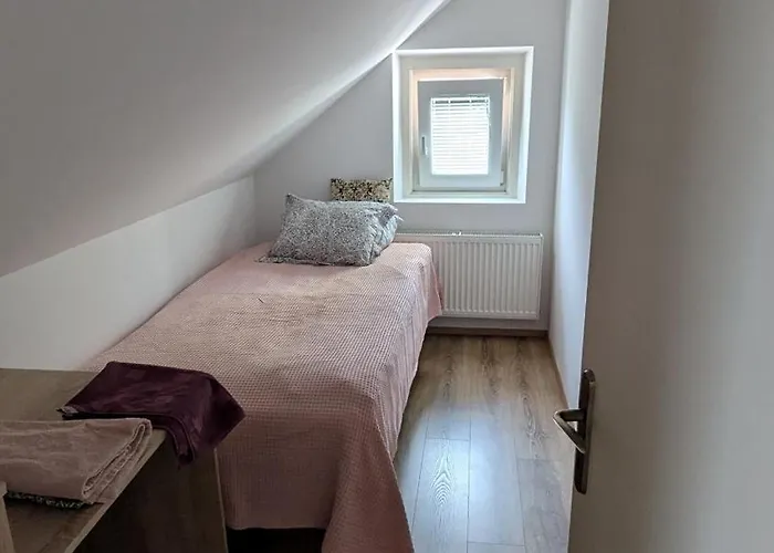 Privat bolig Cozy In The Center Of By The #1